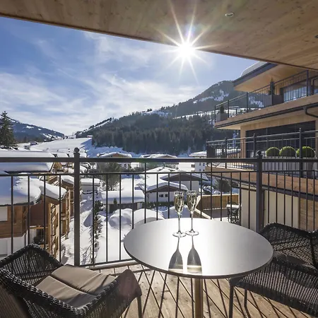 Zentral ****superior