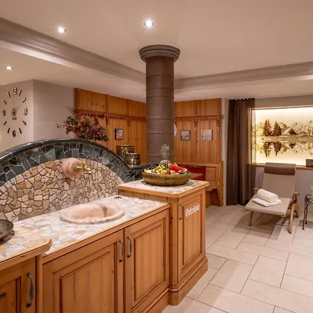 Zentral ****superior Hotel