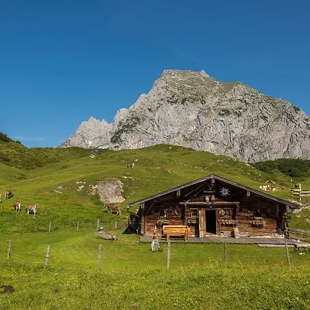 Zentral ****superior Hotell