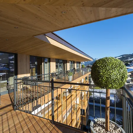 Zentral ****superior