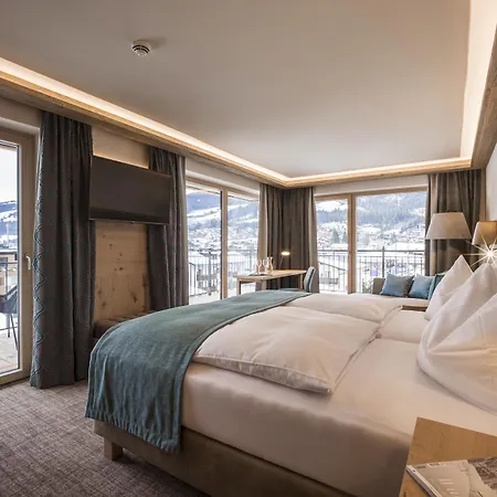 Zentral ****superior Hotel 4*