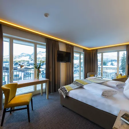 Zentral ****superior