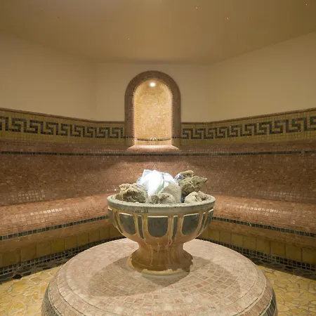 Zentral ****superior