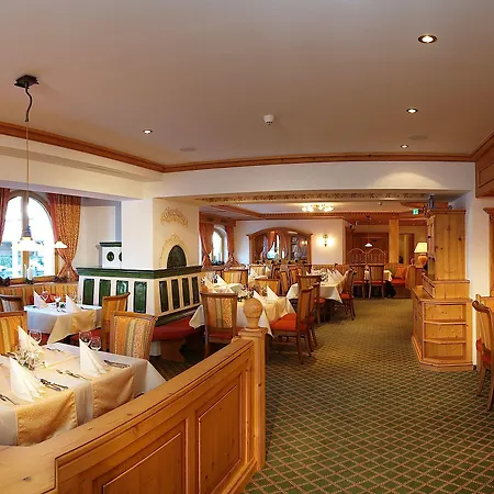 Отель Zentral ****superior